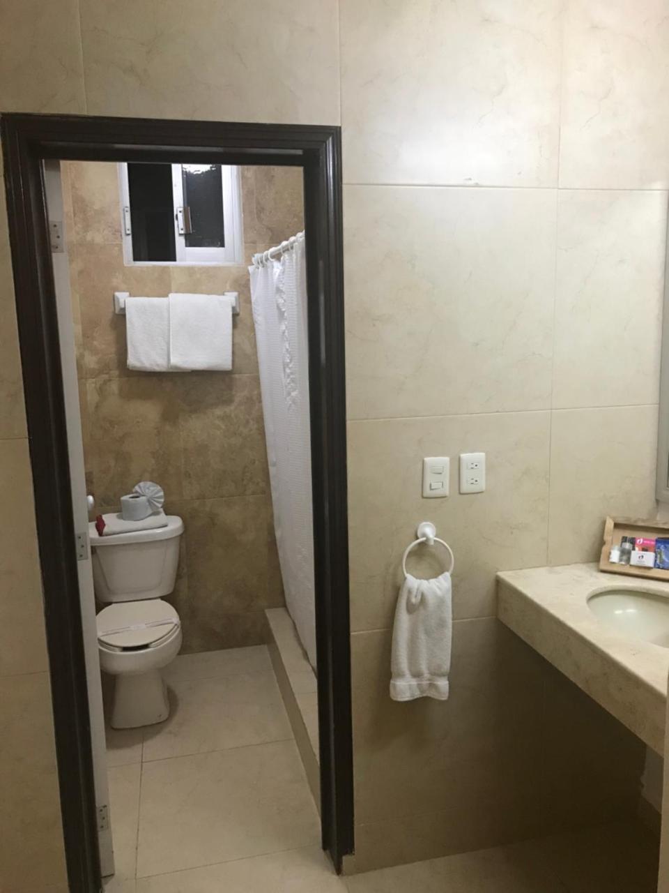 Hotel Del Valle Inn Pachuca Exterior photo